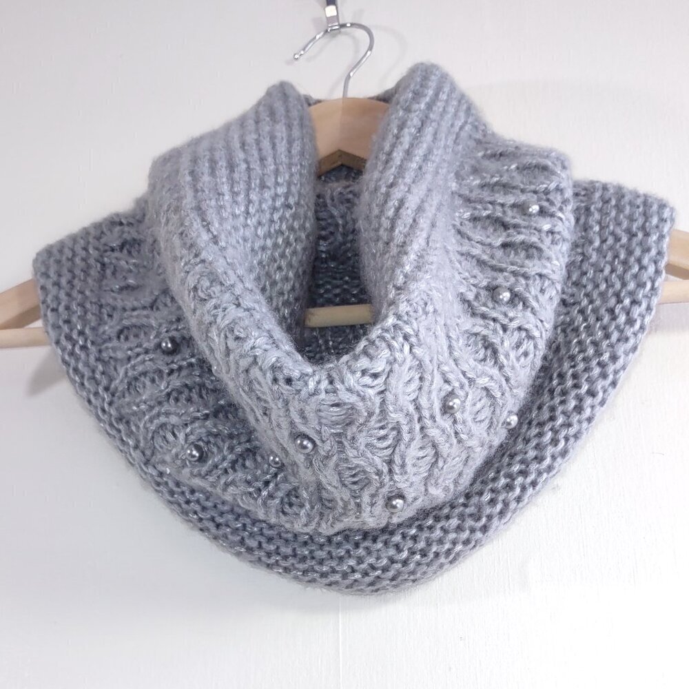 Betsey Johnson Soft Knit & Pearl Scarf Boho Feminine Plush One Size